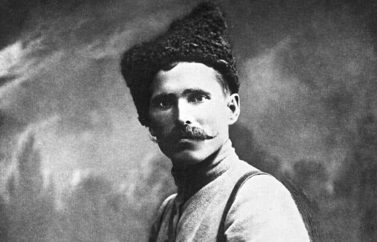 Чапаева ликвидировать!